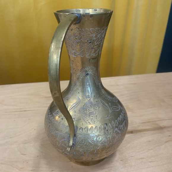 Vintage Brass pitcher - Picture 2 of 5